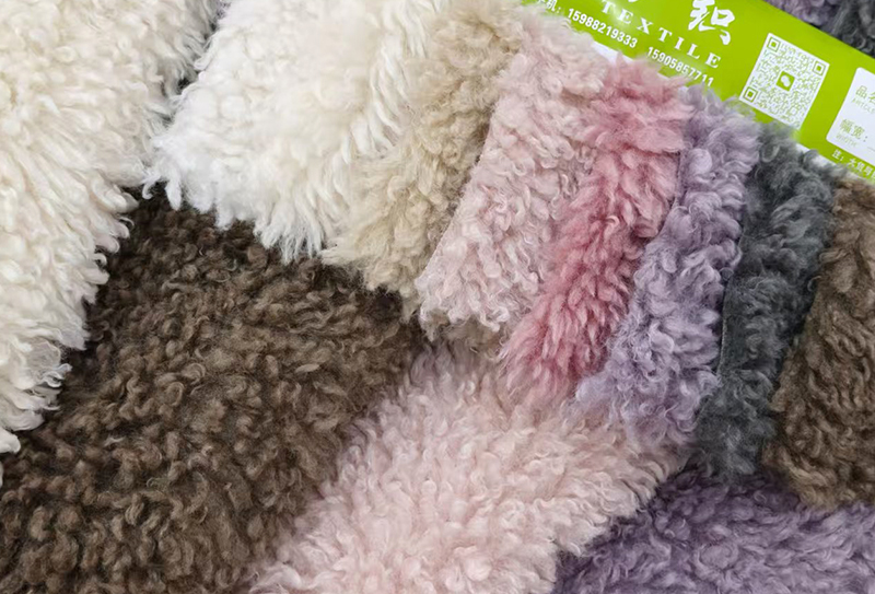 800mg/m² 165cm Cara cashmere fabricae aptae pro pupas/pulvinas 800mg/m² 165cm Cara cashmere fabricae aptae pro pupas/pulvinas